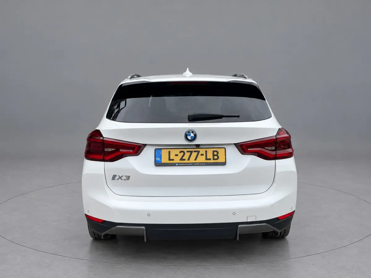 iX3 High Executive 80 kWh PANORAMA DAK, FULL OPTIOS, DEALER ONDERHOUDEN