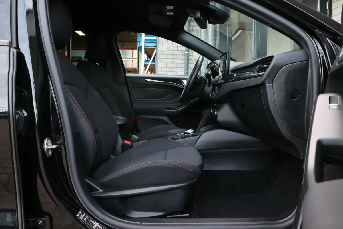 Focus Wagon 1.5 EcoBoost ST Line | Navi | Camera | Automaat! |