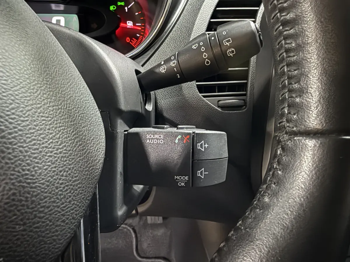 Captur 0.9 TCe Limited // Airco // Navi // lm velgen