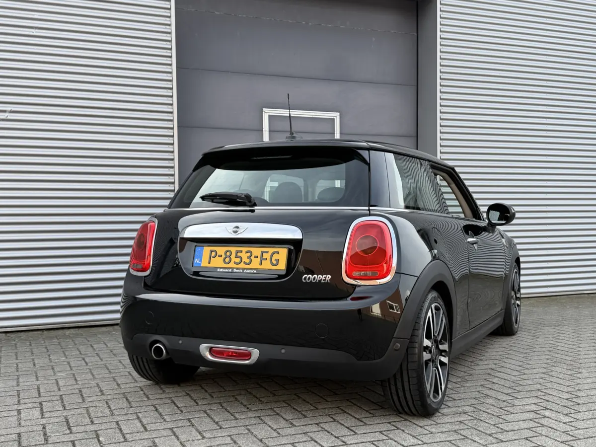 Cooper Mini 1.5 Chili Serious Business I Navi I Sportstoelen I 58000 Km