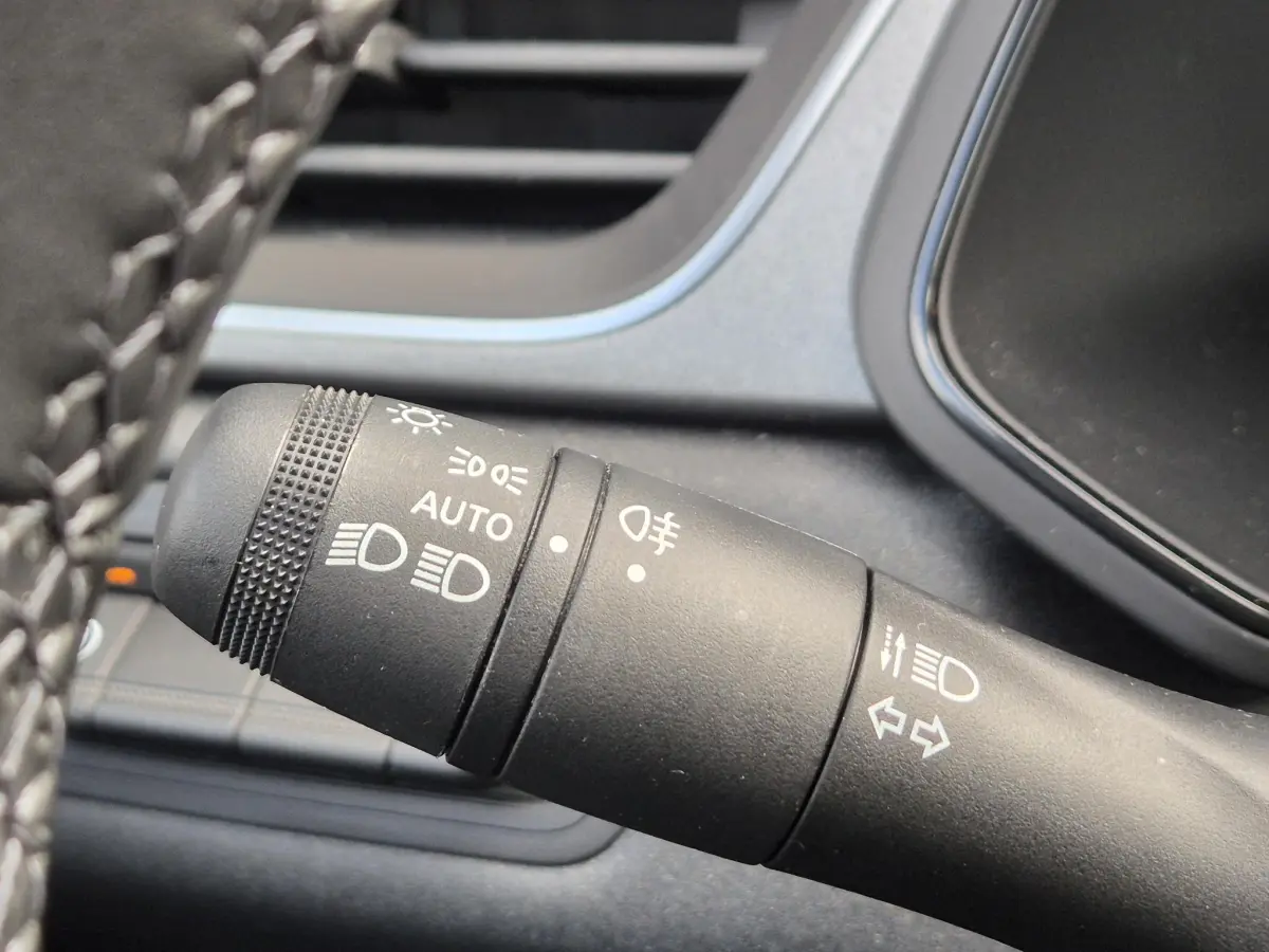Captur 1.3 mild hybrid 160 EDC AUTOMAAT techno Camera, Adaptive Cruise Control, Stoel/Stuur verw., Apple/An