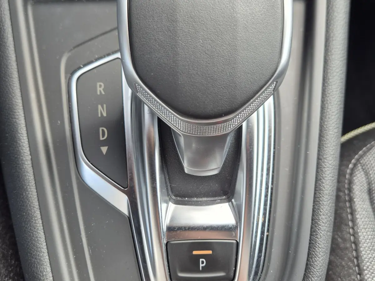 Captur 1.3 mild hybrid 160 EDC AUTOMAAT techno Camera, Adaptive Cruise Control, Stoel/Stuur verw., Apple/An