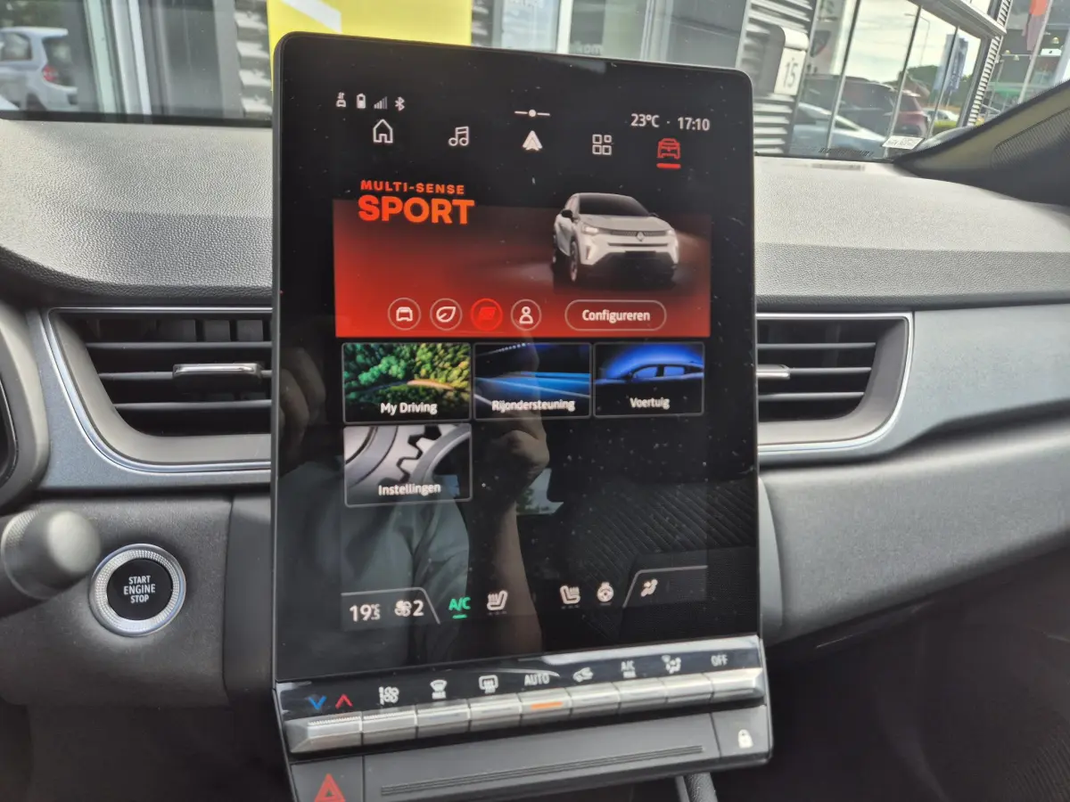 Captur 1.3 mild hybrid 160 EDC AUTOMAAT techno Camera, Adaptive Cruise Control, Stoel/Stuur verw., Apple/An