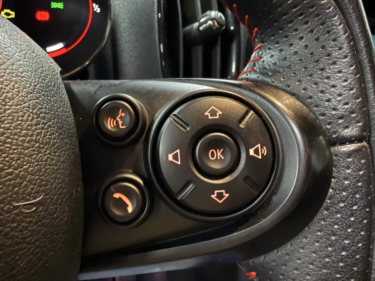 Countryman 1.5 Cooper Business Edition // JCW // panodak // Harman Kardon