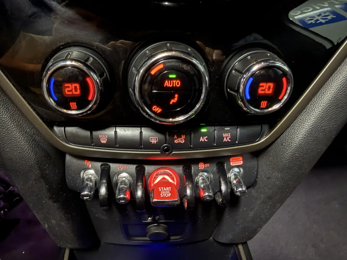 Countryman 1.5 Cooper Business Edition // JCW // panodak // Harman Kardon