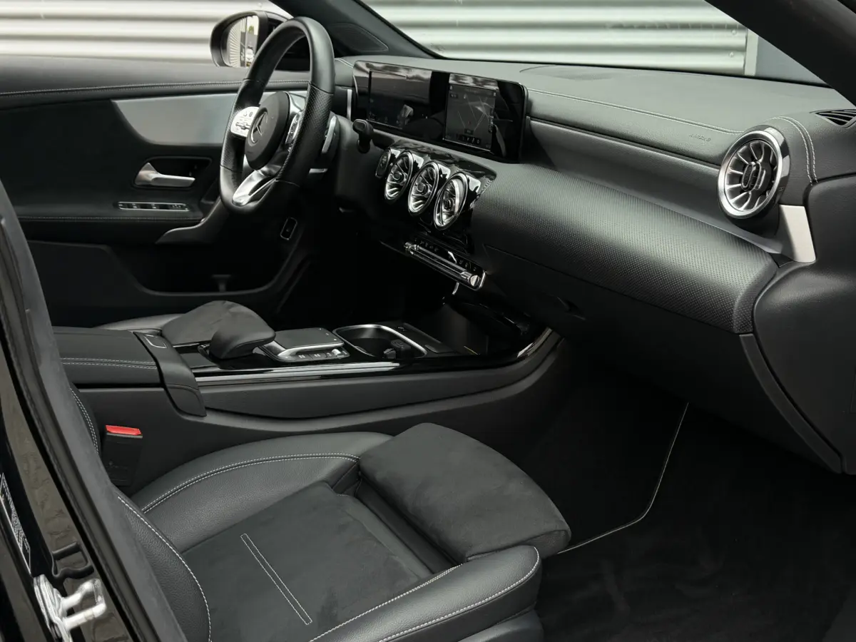 CLA Shooting Brake 250 e AMG Line I Aut. I PHEV I Navi I Carplay