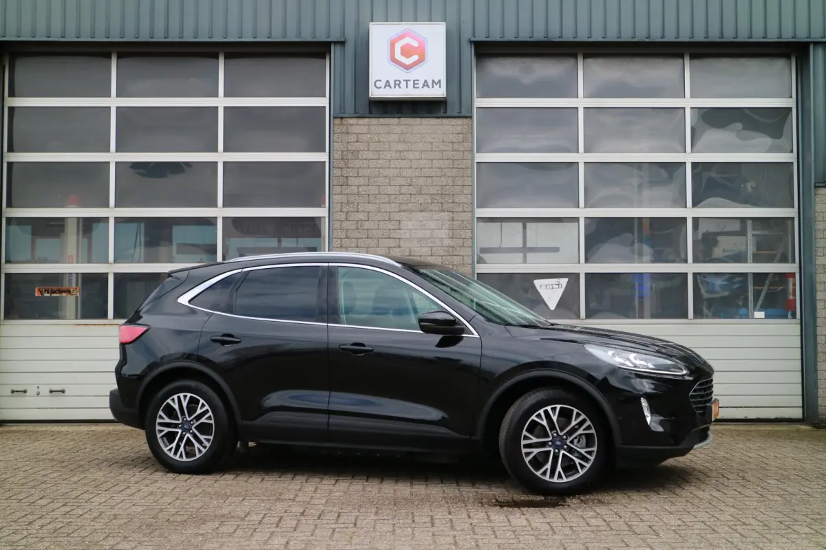 Kuga 2.5 PHEV Titanium X | Camera | Leder | LED |