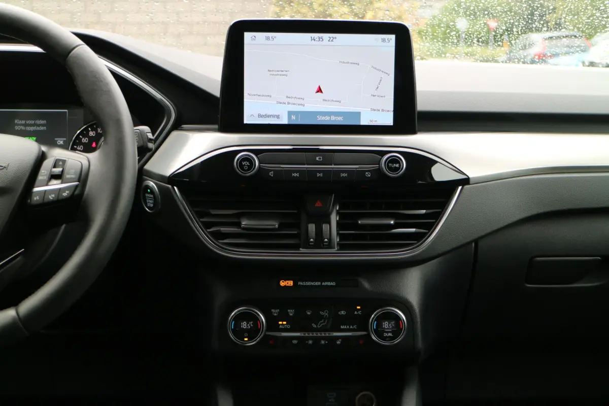 Kuga 2.5 PHEV Titanium X | Camera | Leder | LED |