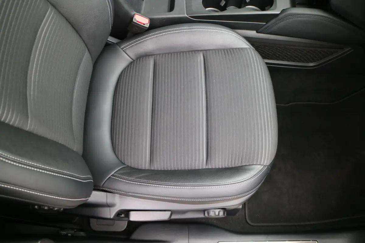 Kuga 2.5 PHEV Titanium X | Camera | Leder | LED |