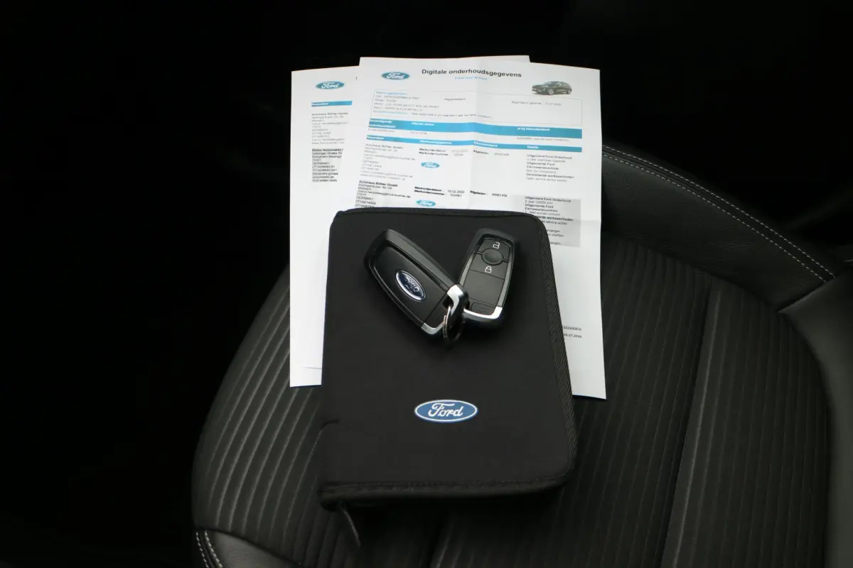 Kuga 2.5 PHEV Titanium X | Camera | Leder | LED |