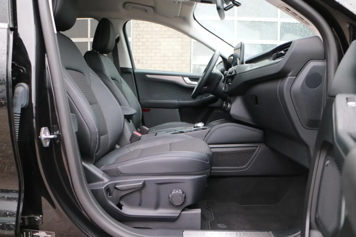 Kuga 2.5 PHEV Titanium X | Camera | Leder | LED |