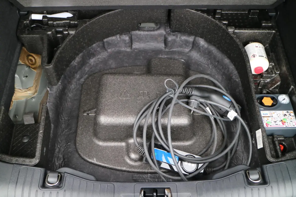 Kuga 2.5 PHEV Titanium X | Camera | Leder | LED |