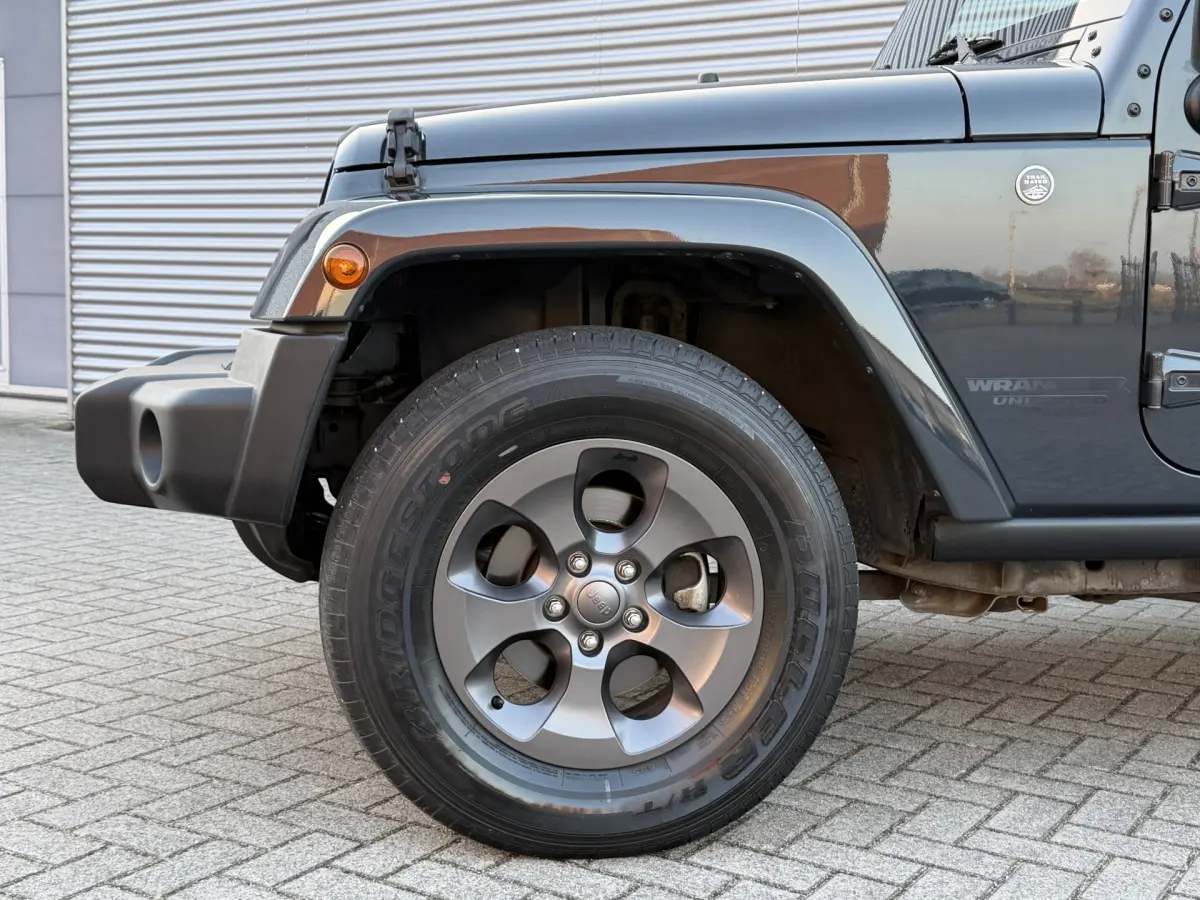 Wrangler 2.8 CRD Night Eagle I Aut. I Hardtop I 4wd I Grijs Kenteken