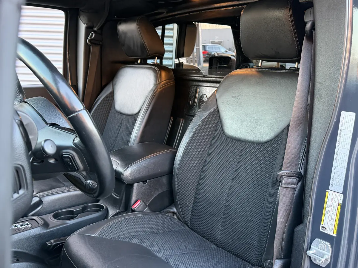 Wrangler 2.8 CRD Night Eagle I Aut. I Hardtop I 4wd I Grijs Kenteken