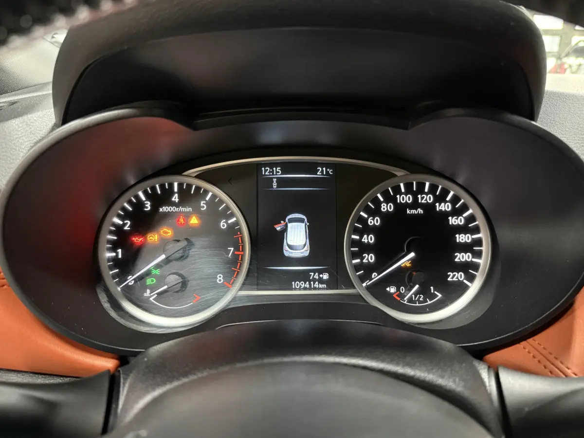 Micra 1.0L Acenta // Led koplampen // Navi // Ecc