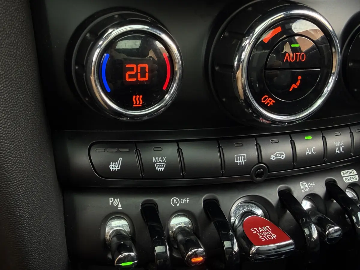 3-Deurs 1.5 Cooper Chili I Pano.dak I Carplay I Leder I Camera I Harman Kardon