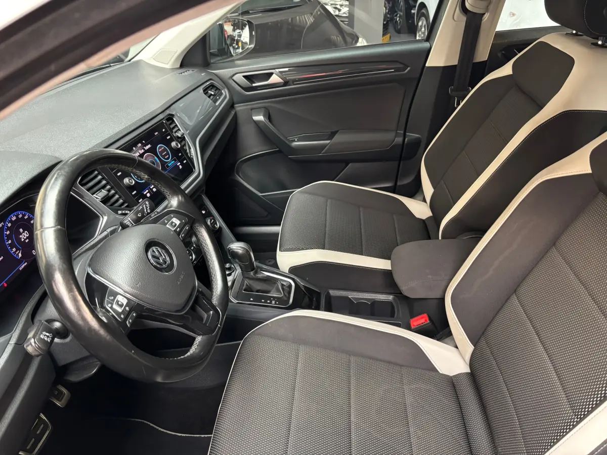 T-Roc 1.5 TSI Sport / Camera / Trekhaak