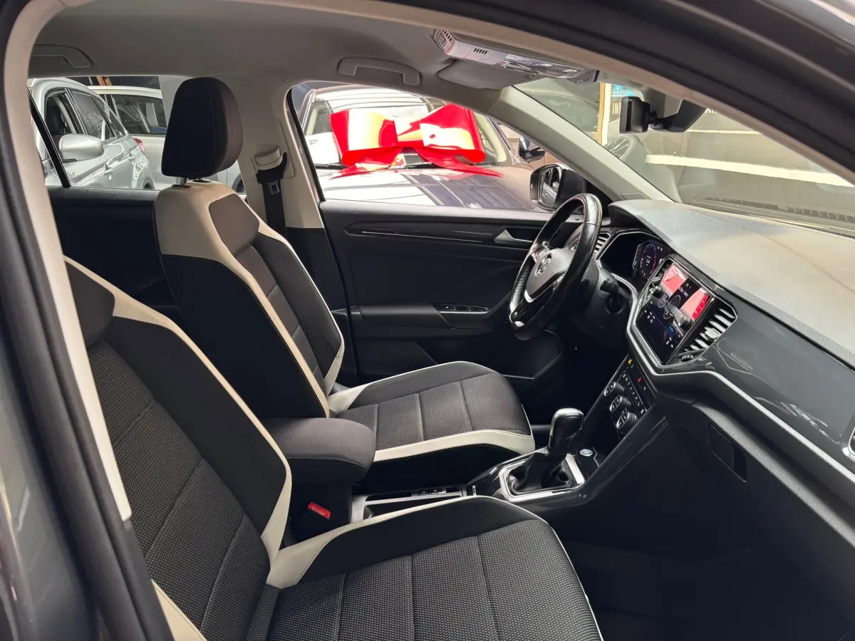 T-Roc 1.5 TSI Sport / Camera / Trekhaak