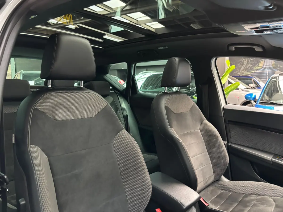 Ateca 1.5 TSI Xcellence / Carplay / Pano / Trekhaak