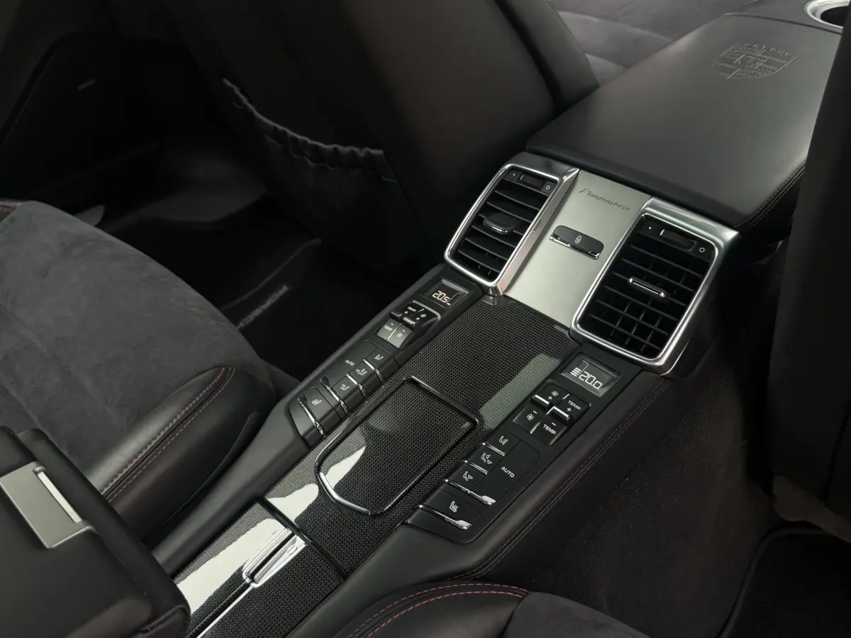 Panamera 4.8 GTS I Aut. I 430 PK I Schuifdak I Camera I NL Auto