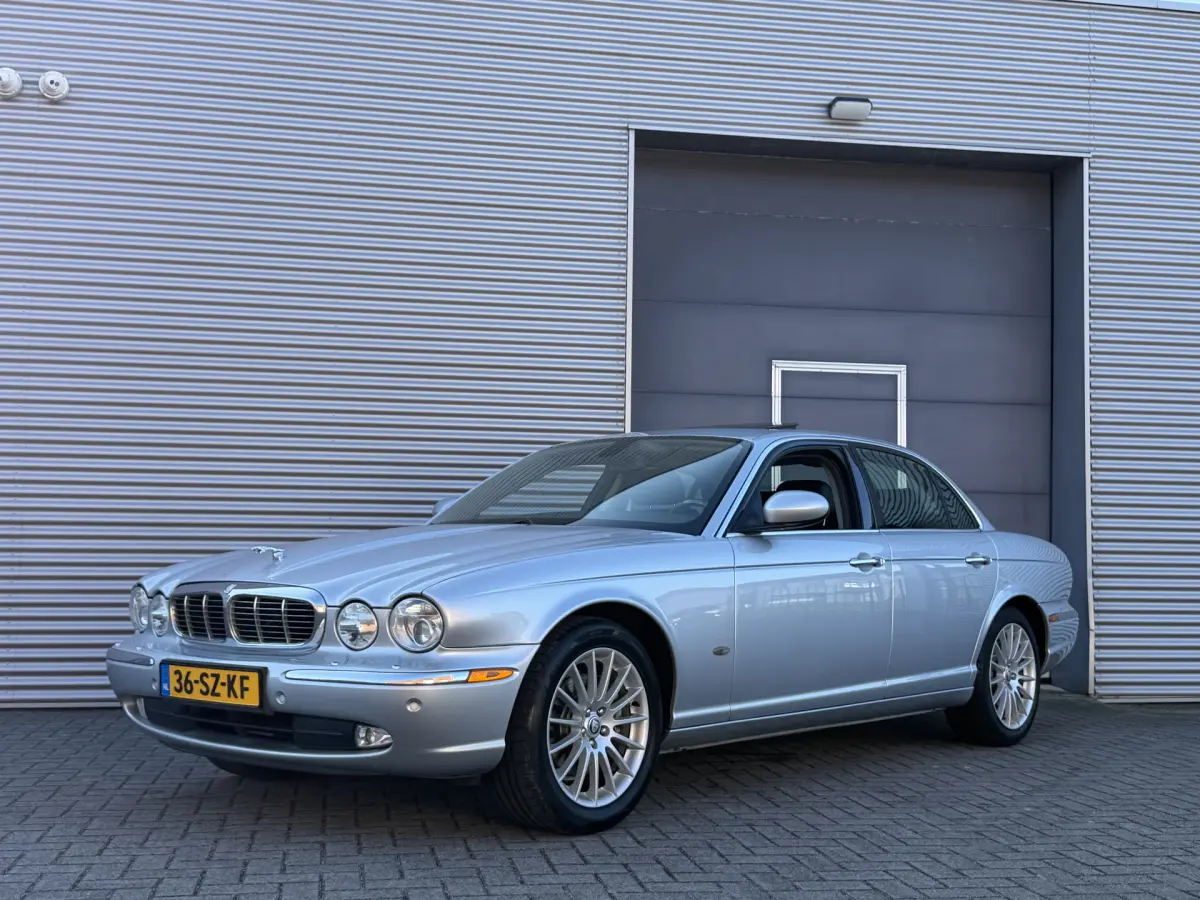 Jaguar XJ 2006 Benzine Automatisch leasen