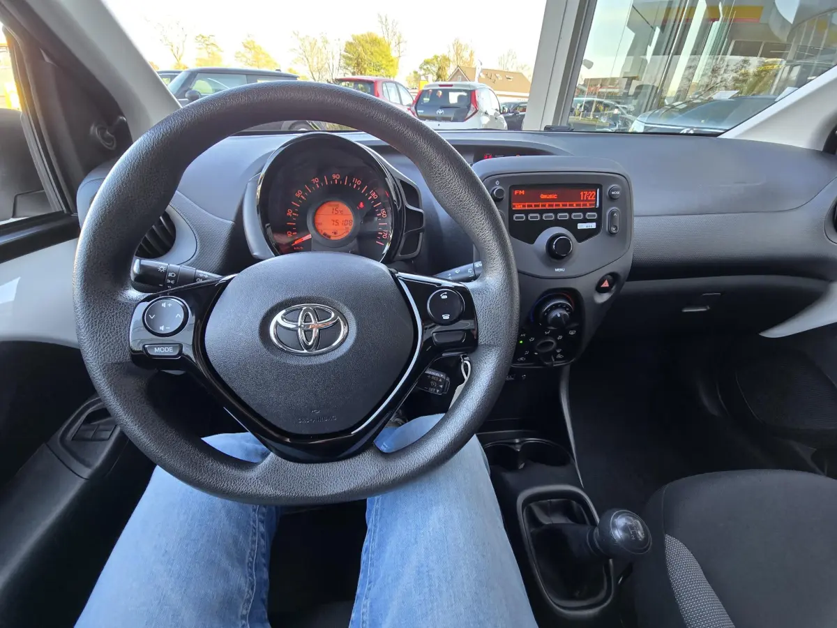 Aygo 1.0 VVT-i x-fun