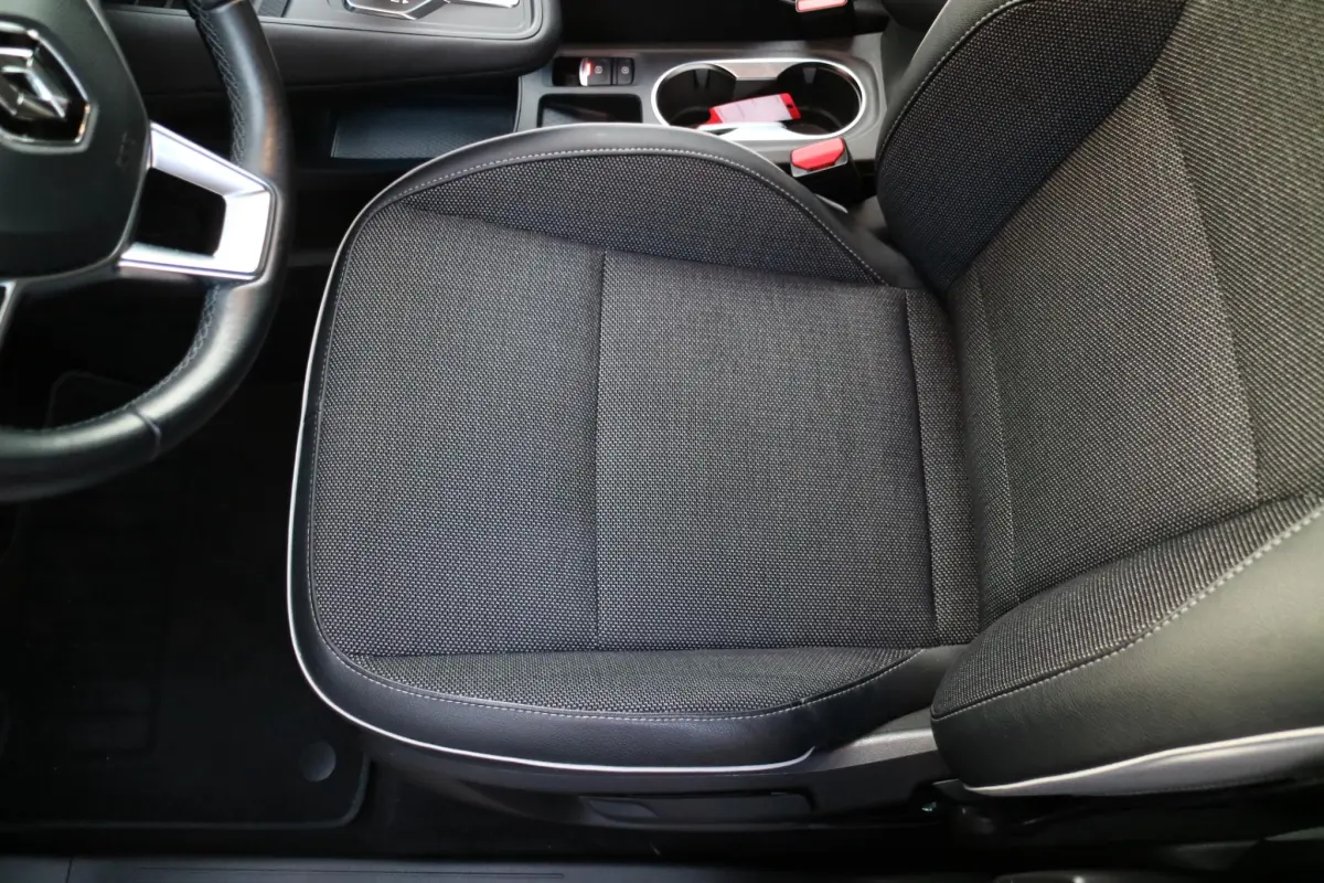 Captur 1.3 TCe 155 Intens | Automaat! | Trekhaak! | Camera |