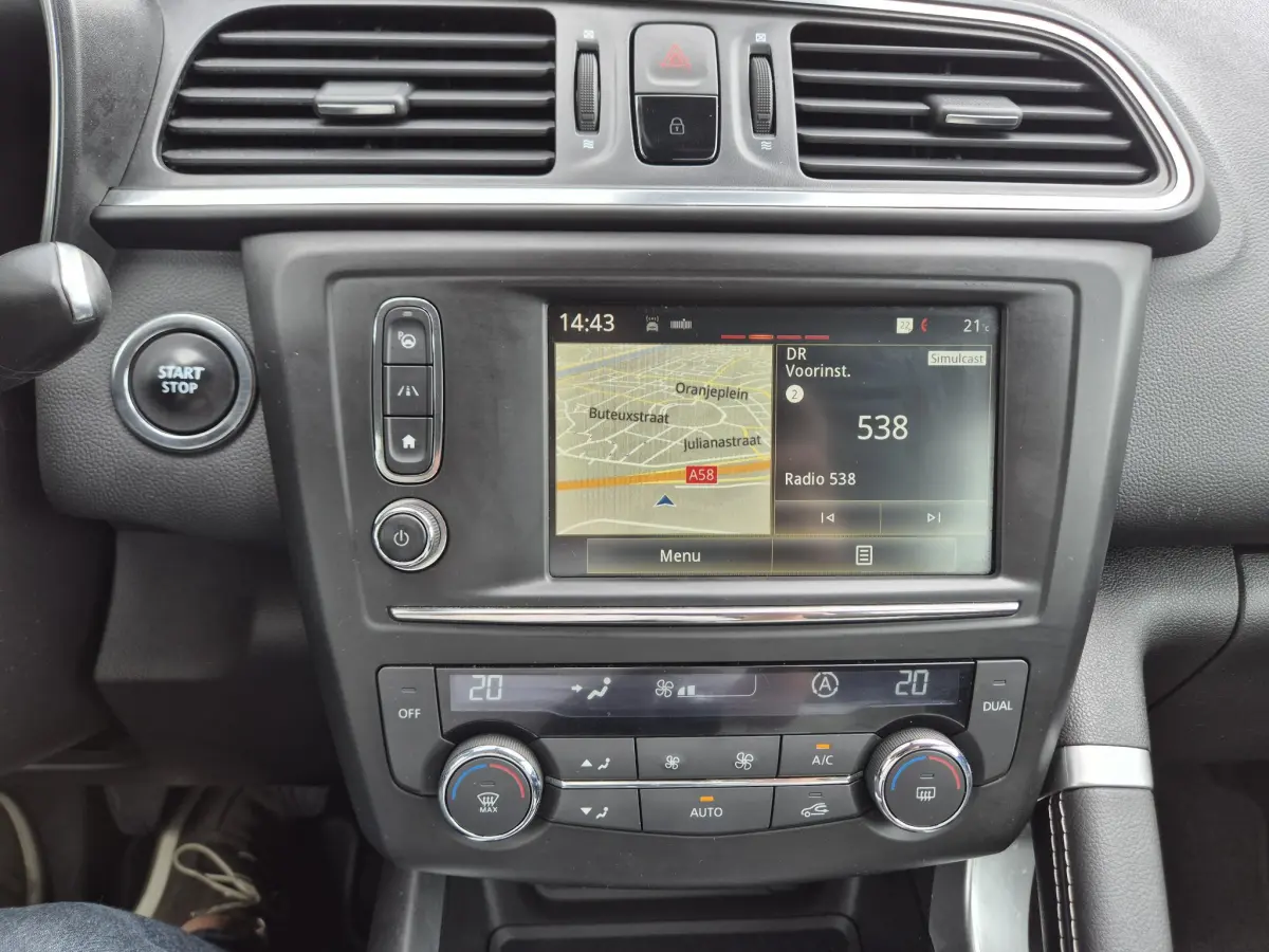 Kadjar TCe 130 Bose Camera + P-sensoren, Dode hoek bewaking, BOSE Audio, Navigatie