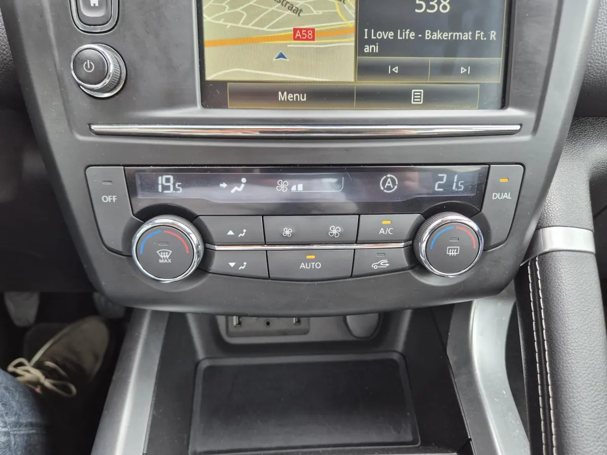 Kadjar TCe 130 Bose Camera + P-sensoren, Dode hoek bewaking, BOSE Audio, Navigatie