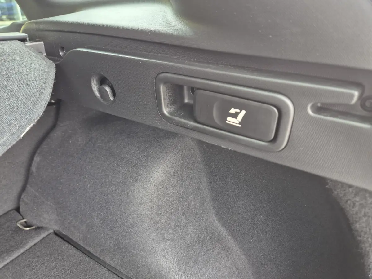 Kadjar TCe 130 Bose Camera + P-sensoren, Dode hoek bewaking, BOSE Audio, Navigatie