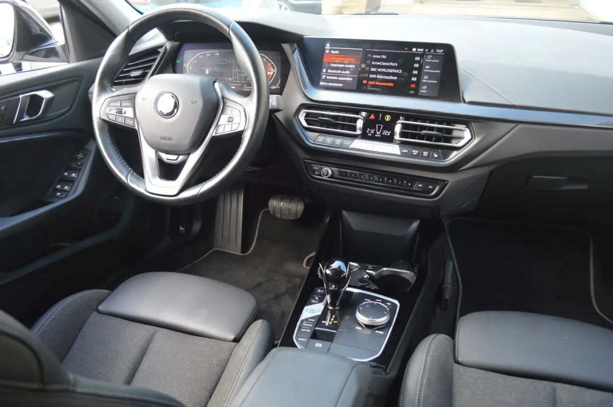 1 Serie 118i Automaat / BOVAG RIJKLAARPRIJS