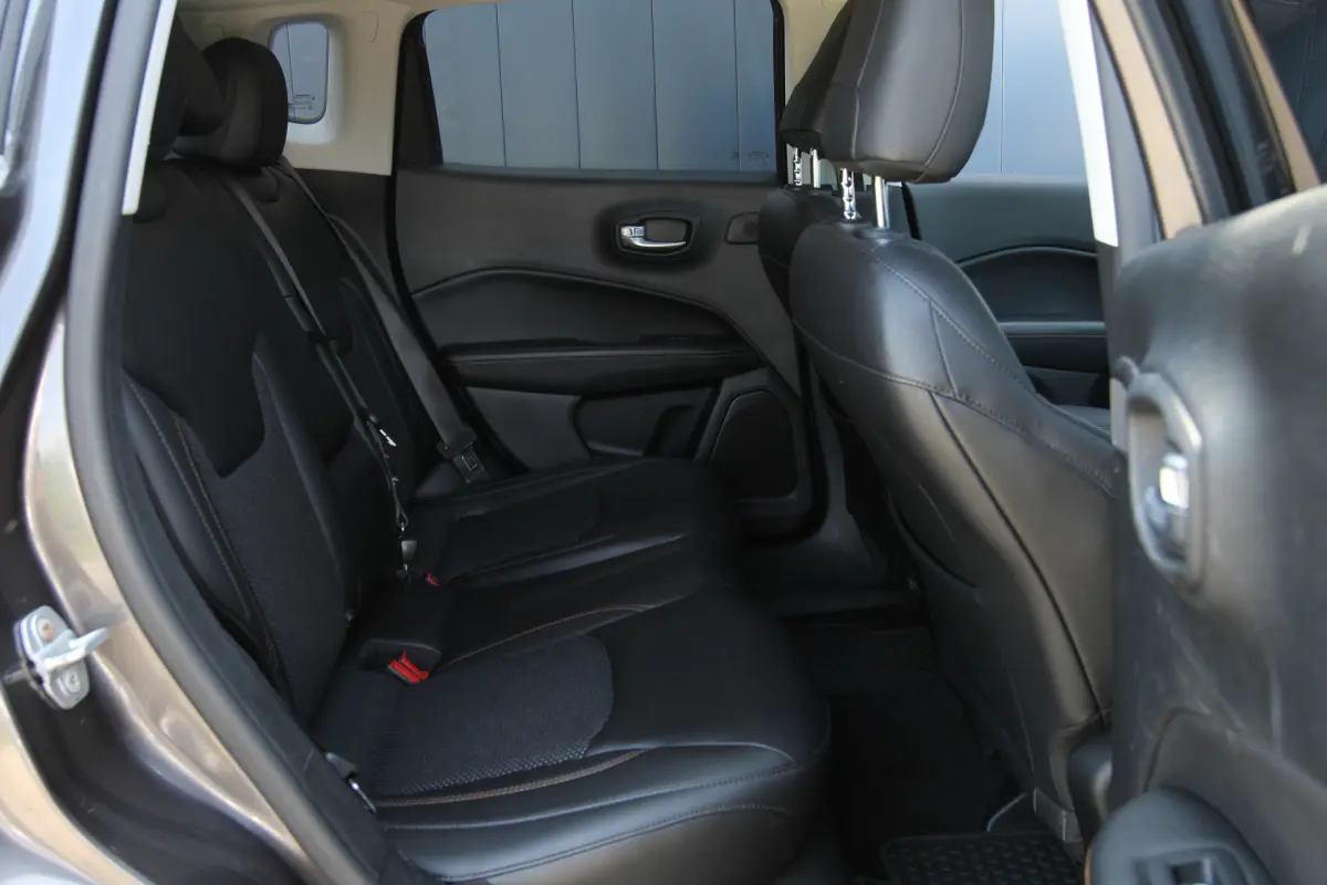 Compass 1.4 MultiAir Limited 4x4 I Automaat I Navi I 1/2 Leder