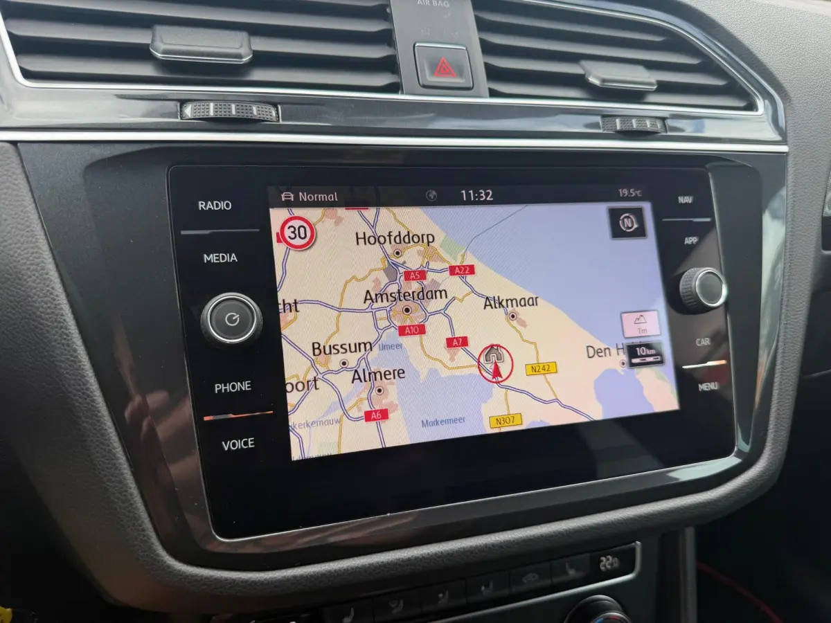 Tiguan 1.4 TSI R LINE BOVAG GARANTIE CARPLAY/PANO/NAVI