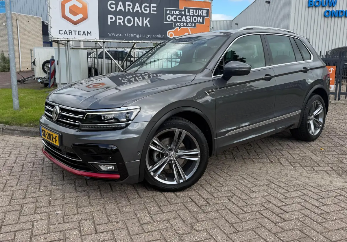 Tiguan 1.4 TSI R LINE BOVAG GARANTIE CARPLAY/PANO/NAVI