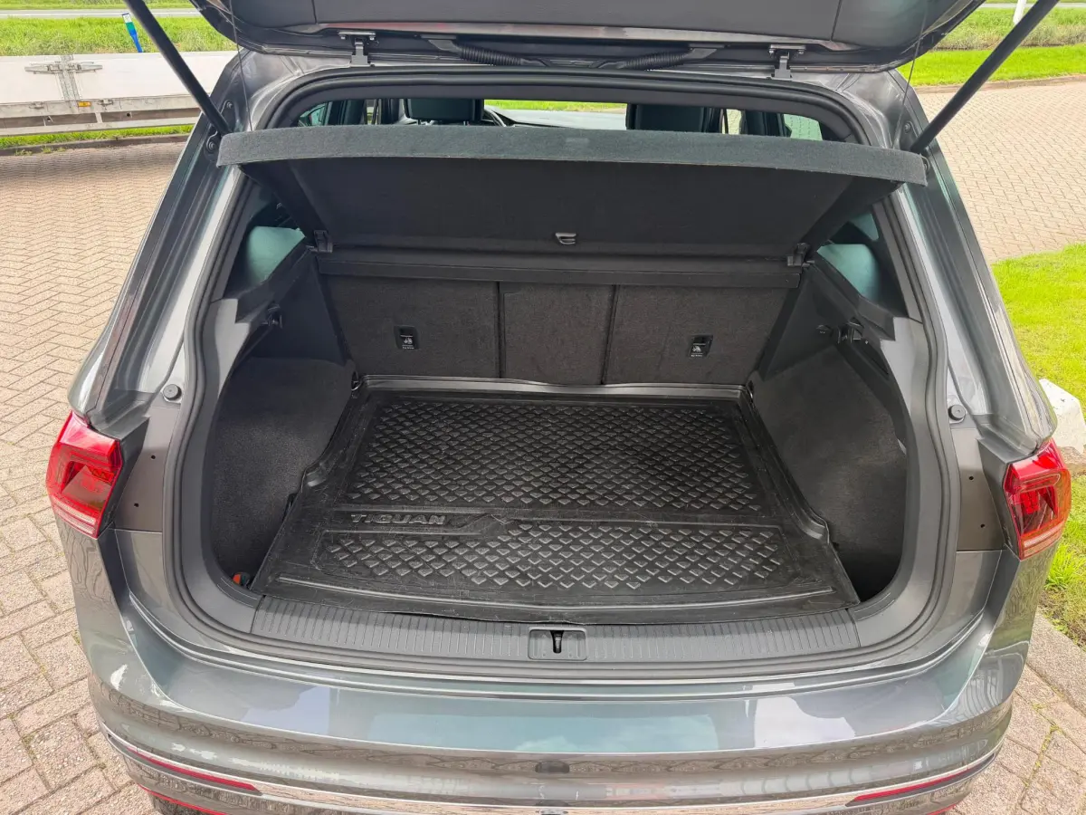 Tiguan 1.4 TSI R LINE BOVAG GARANTIE CARPLAY/PANO/NAVI