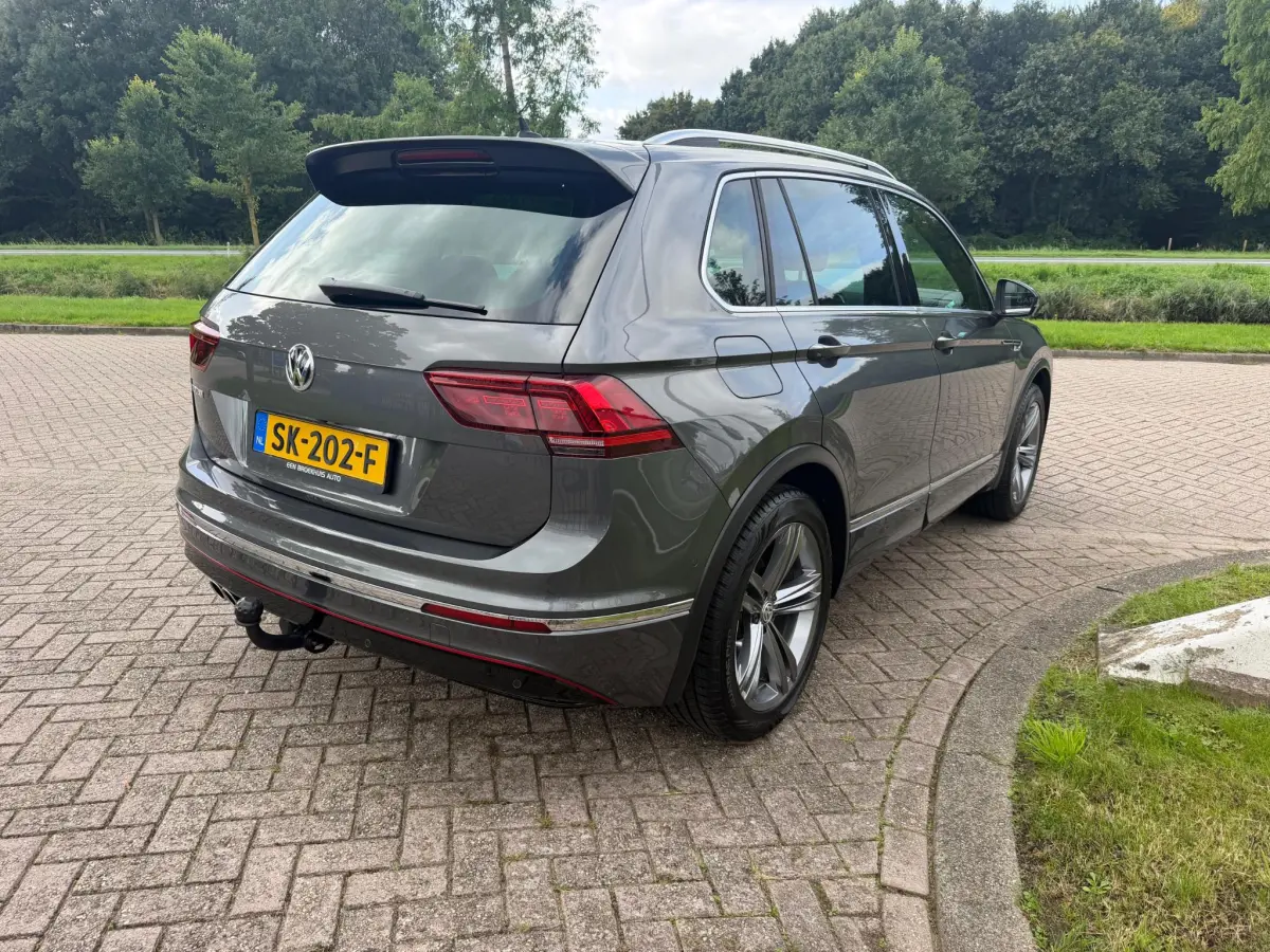 Tiguan 1.4 TSI R LINE BOVAG GARANTIE CARPLAY/PANO/NAVI