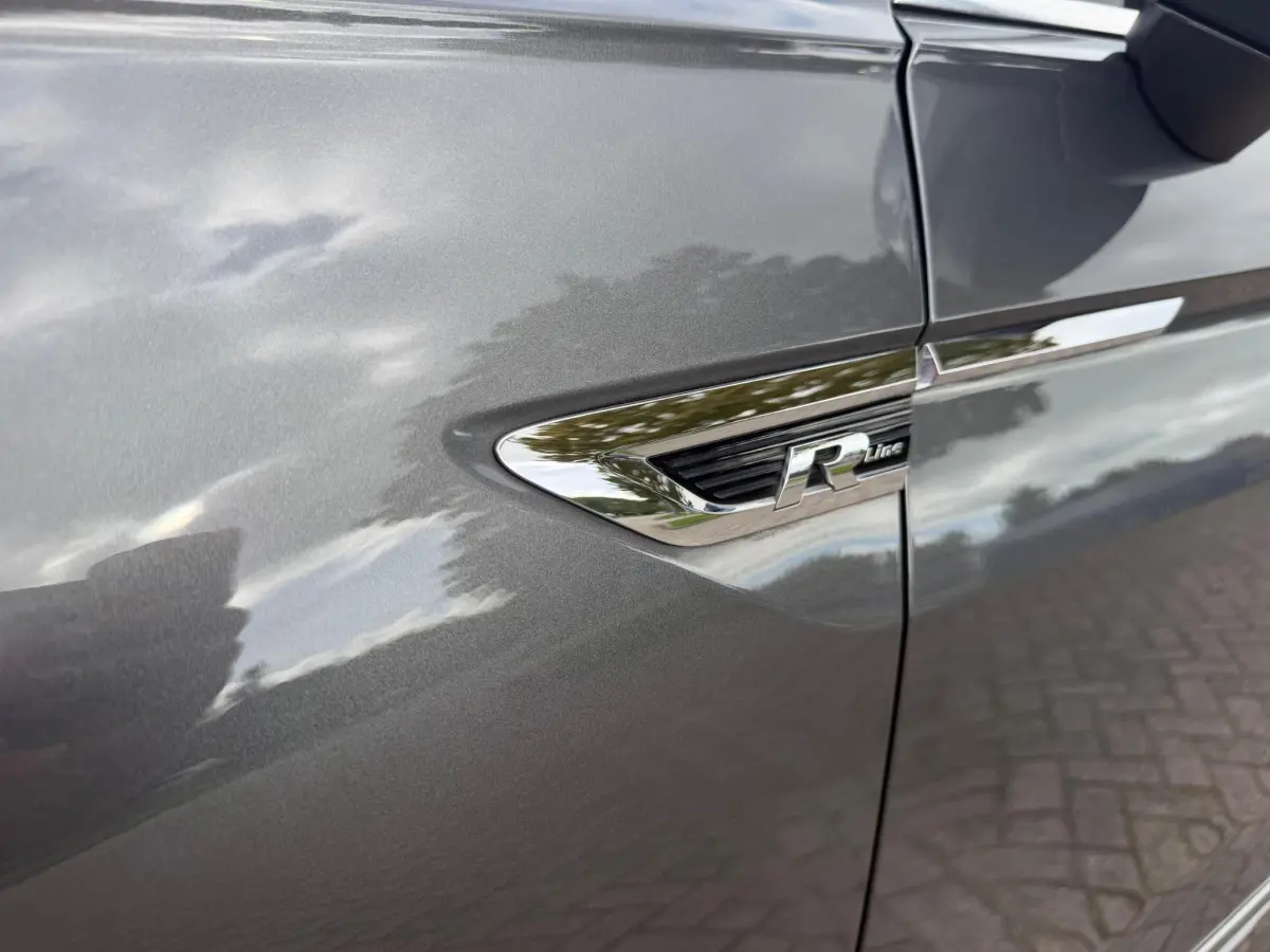 Tiguan 1.4 TSI R LINE BOVAG GARANTIE CARPLAY/PANO/NAVI