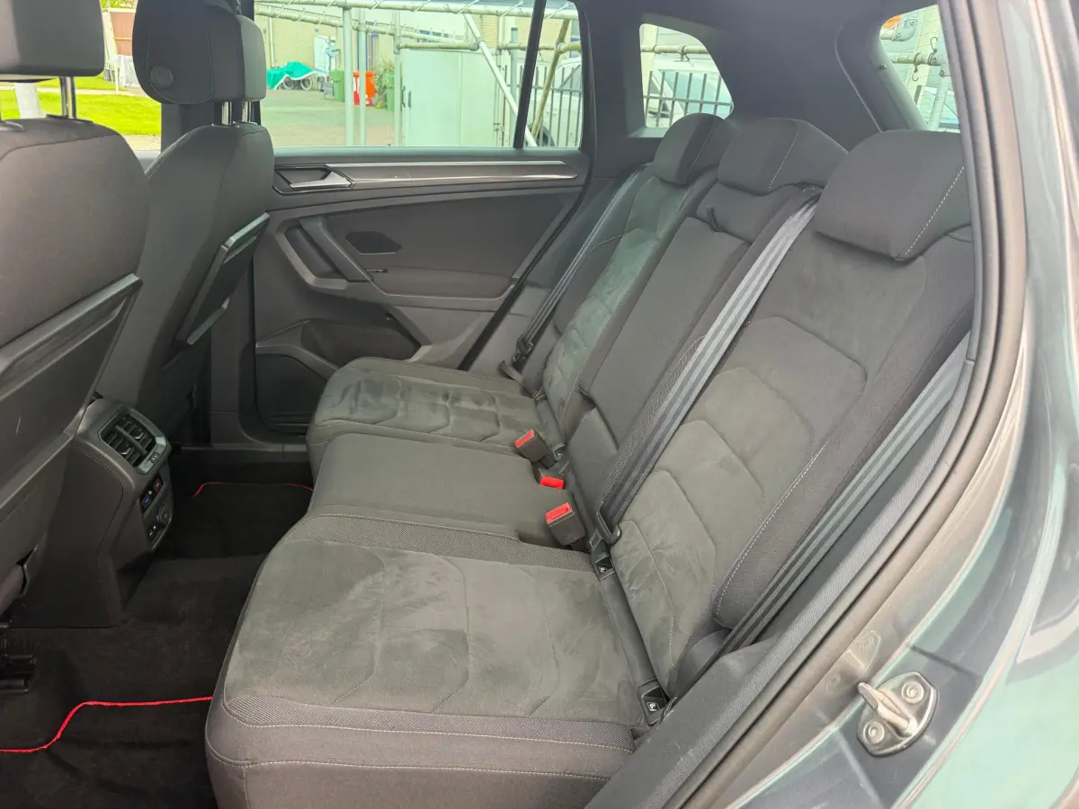 Tiguan 1.4 TSI R LINE BOVAG GARANTIE CARPLAY/PANO/NAVI