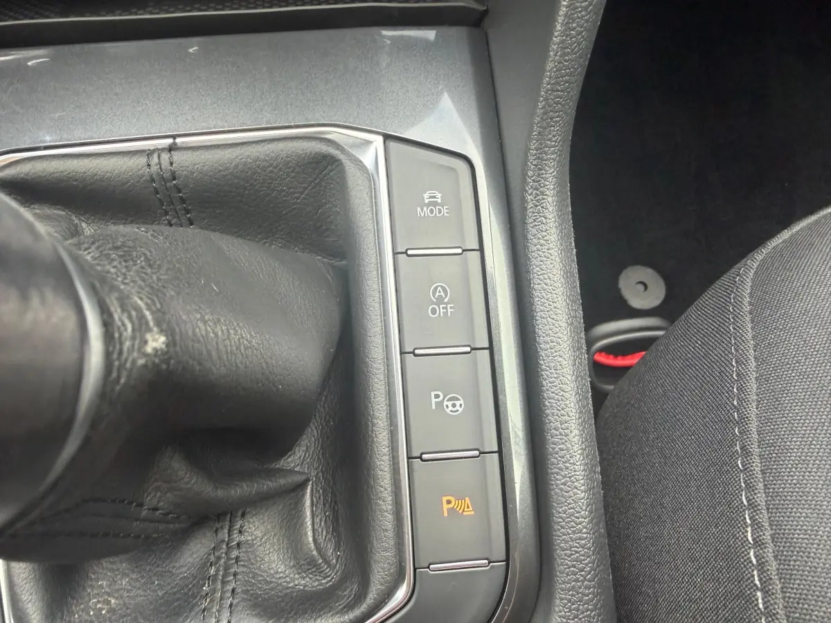Tiguan 1.4 TSI R LINE BOVAG GARANTIE CARPLAY/PANO/NAVI