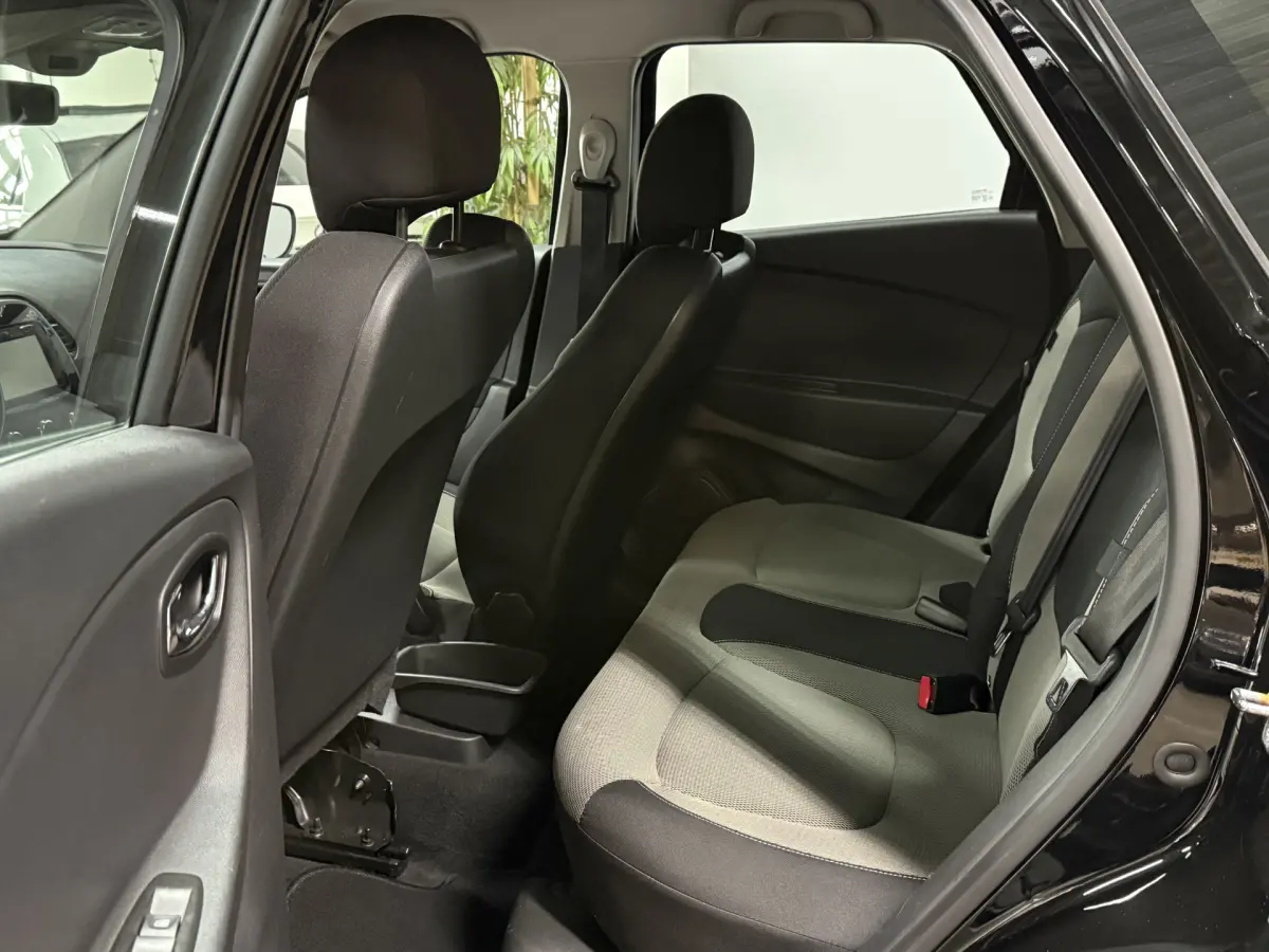 Captur 0.9 TCe Limited // Airco // Navi // lm velgen