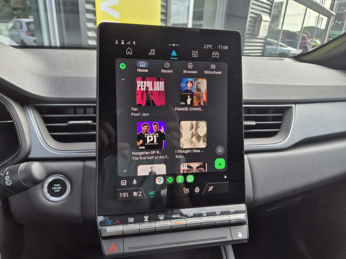Captur 1.3 mild hybrid 160 EDC AUTOMAAT techno Camera, Adaptive Cruise Control, Stoel/Stuur verw., Apple/An