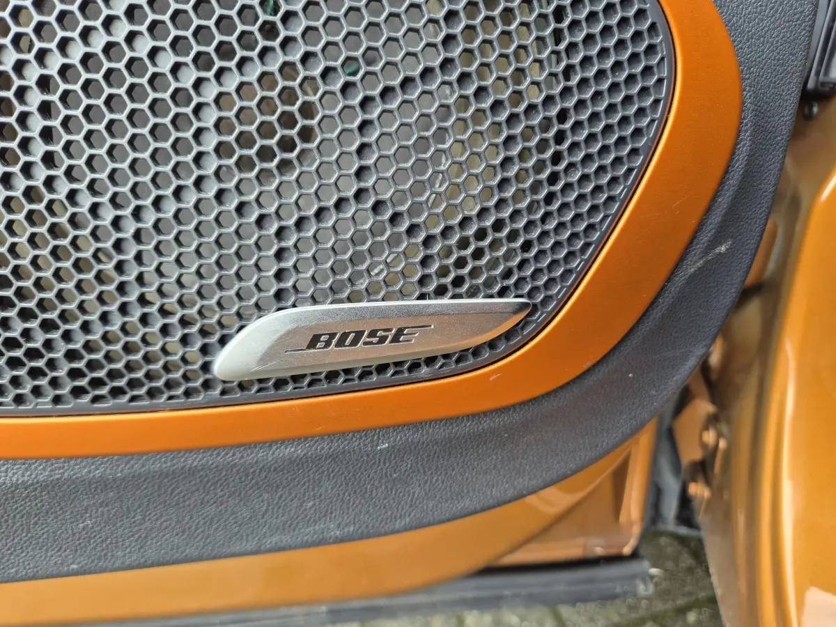 Captur TCe 120 EDC AUTOMAAT Intens Bose® Audiosystem, Panoramadak, Camera, Pack Easy Life