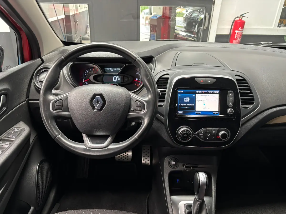 Captur 1.2 TCe Intens / Camera / Navigatie