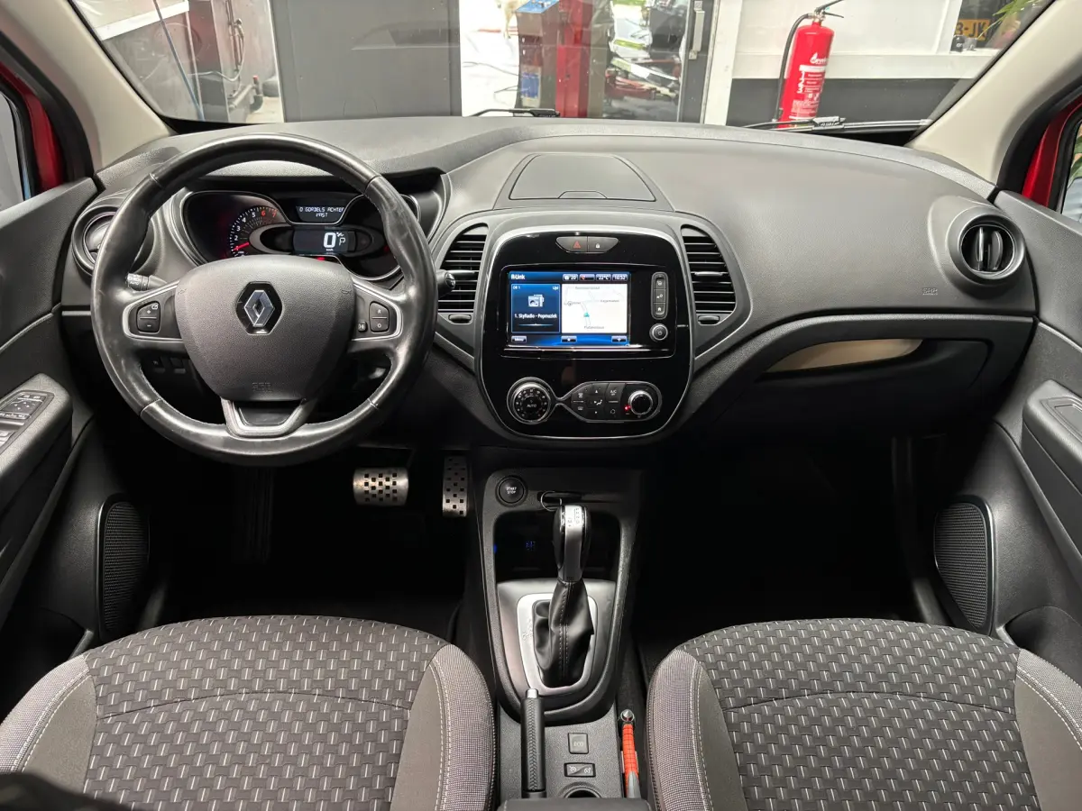 Captur 1.2 TCe Intens / Camera / Navigatie