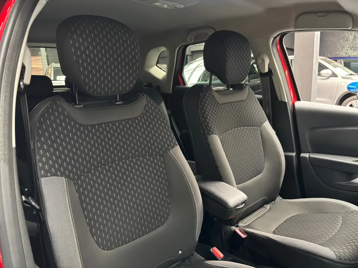 Captur 1.2 TCe Intens / Camera / Navigatie