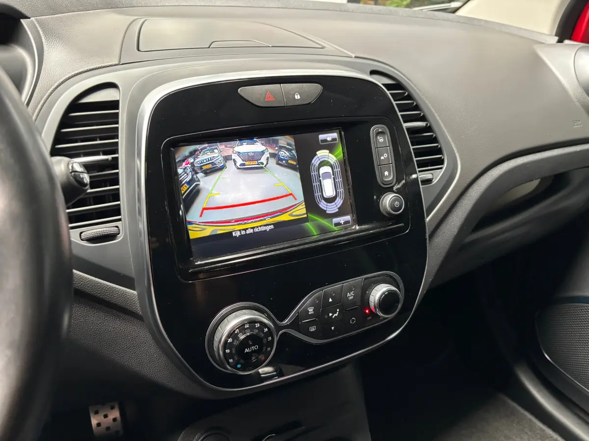 Captur 1.2 TCe Intens / Camera / Navigatie