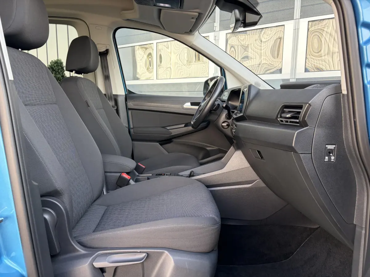 Caddy 1.5 TSI 5p | Stoelverwarming | Parkeer sensoren | Rolstoel takel |