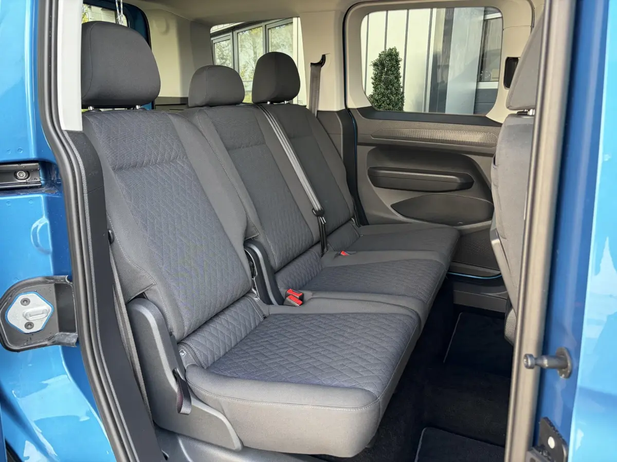 Caddy 1.5 TSI 5p | Stoelverwarming | Parkeer sensoren | Rolstoel takel |