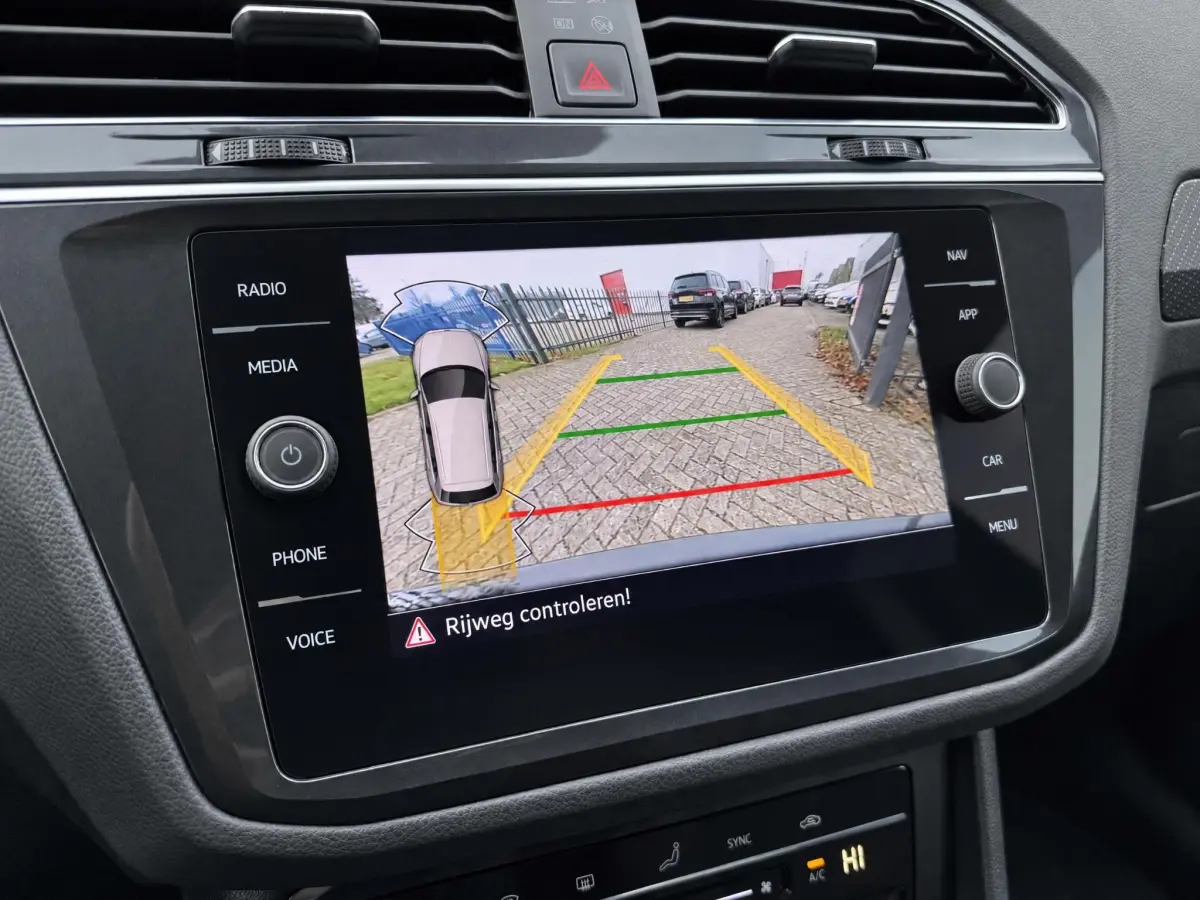 Tiguan 1.5 TSI 2X R-Line BOVAG GARANTIE CARPLAY/ACC/NAVI