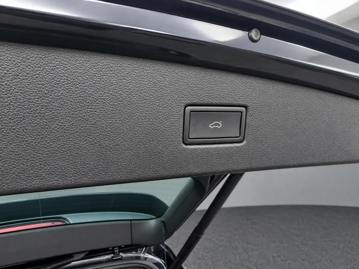 Tiguan 1.5 TSI 2X R-Line BOVAG GARANTIE CARPLAY/ACC/NAVI